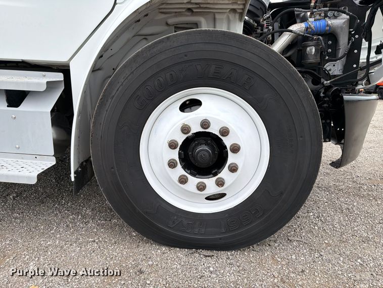 image for item FB4991 2011 Freightliner Business Class M2 bucket truck