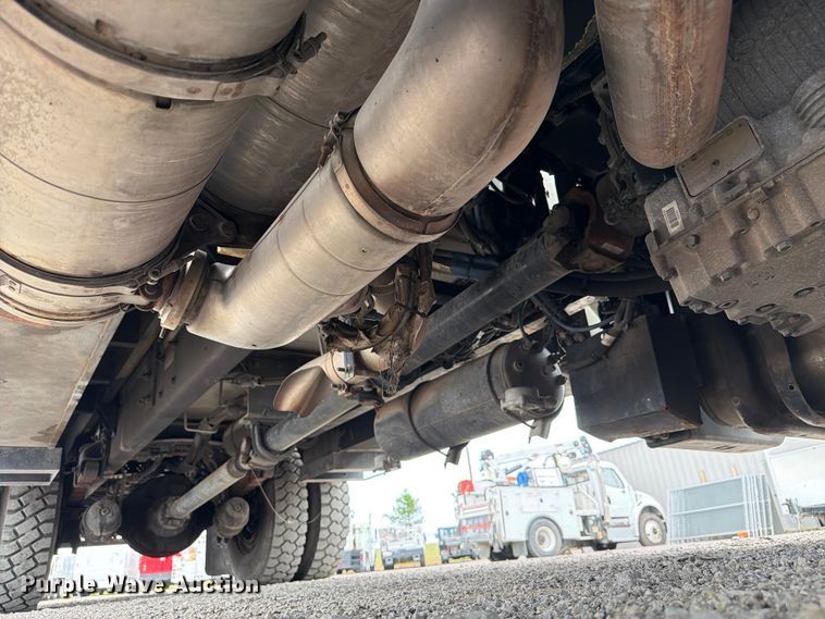 image for item FB4991 2011 Freightliner Business Class M2 bucket truck