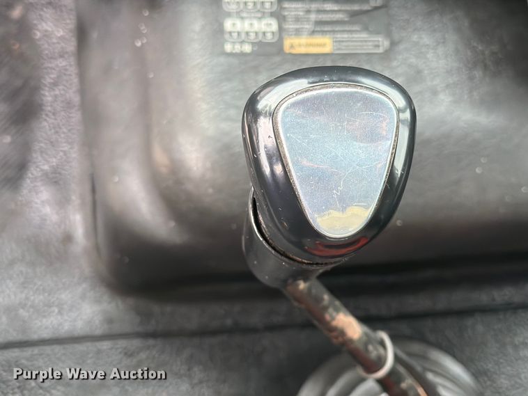 image for item FB4992 2011 International WorkStar 7600 vacuum truck