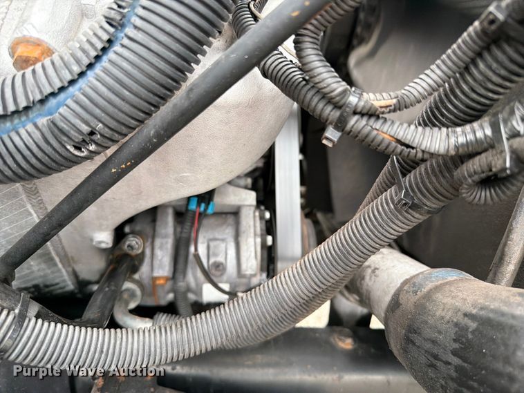 image for item FB4992 2011 International WorkStar 7600 vacuum truck
