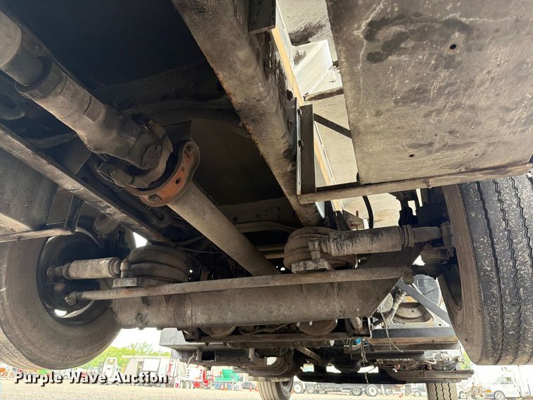 image for item FB4992 2011 International WorkStar 7600 vacuum truck