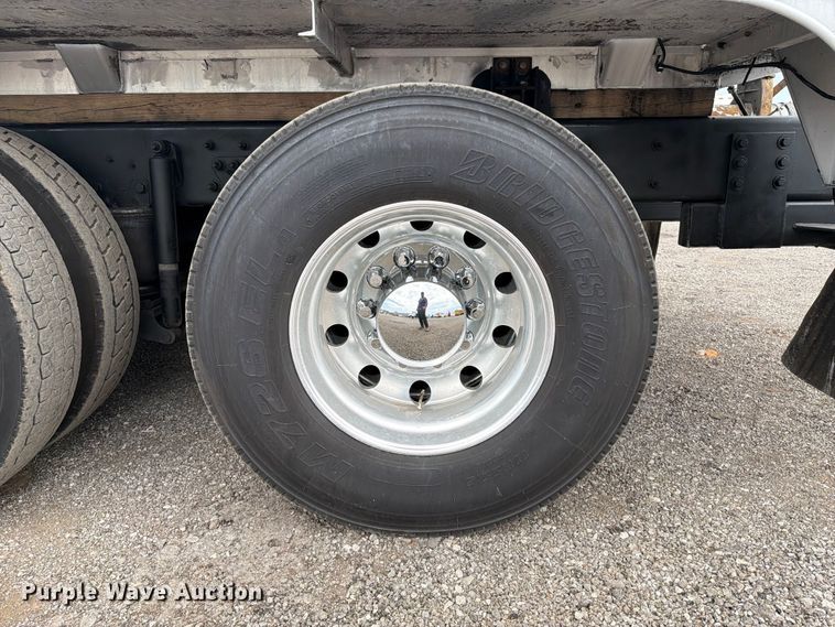 image for item FB4992 2011 International WorkStar 7600 vacuum truck