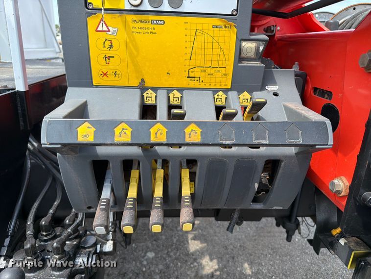 image for item FB4994 2014 Freightliner 114SD Crew Cab crane truck
