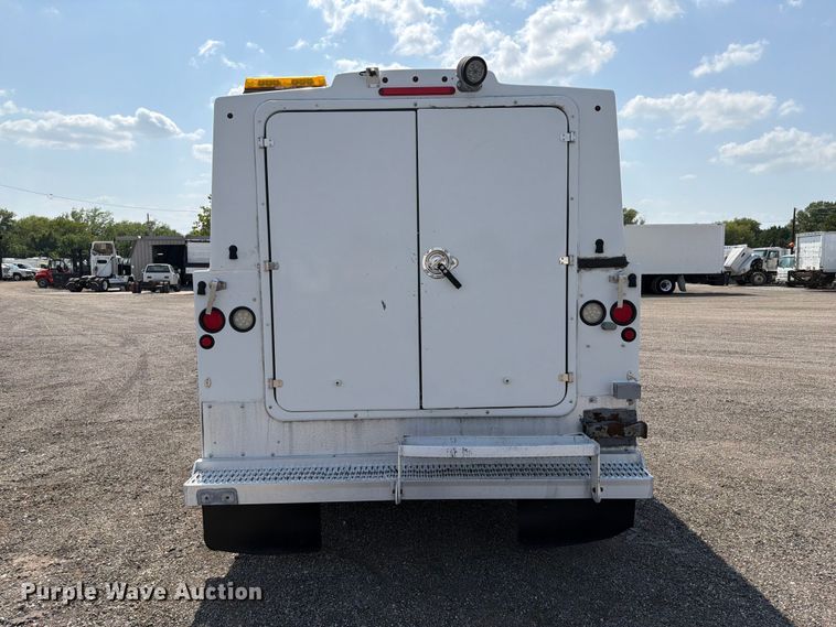 image for item FB4995 2017 RAM 3500 utility bed pickup truck