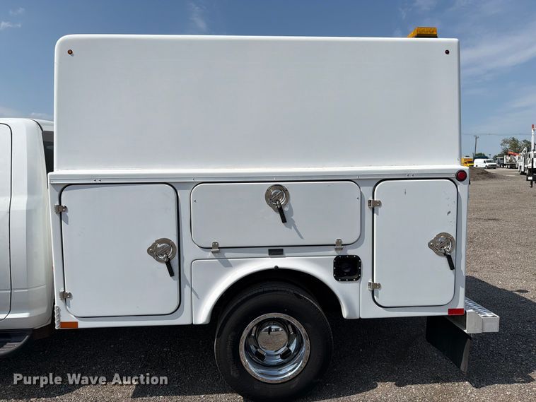 image for item FB4995 2017 RAM 3500 utility bed pickup truck