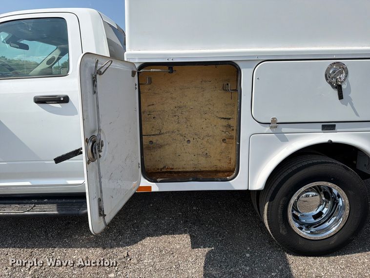image for item FB4995 2017 RAM 3500 utility bed pickup truck