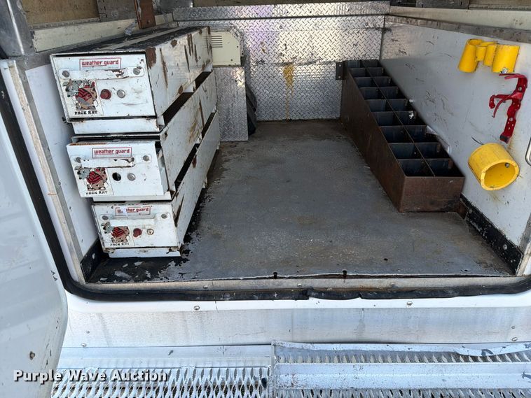 image for item FB4995 2017 RAM 3500 utility bed pickup truck