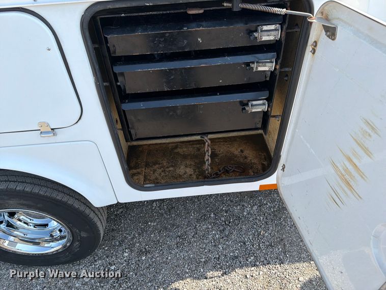 image for item FB4995 2017 RAM 3500 utility bed pickup truck