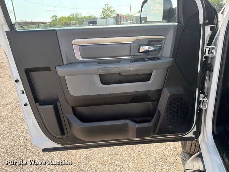 image for item FB4995 2017 RAM 3500 utility bed pickup truck