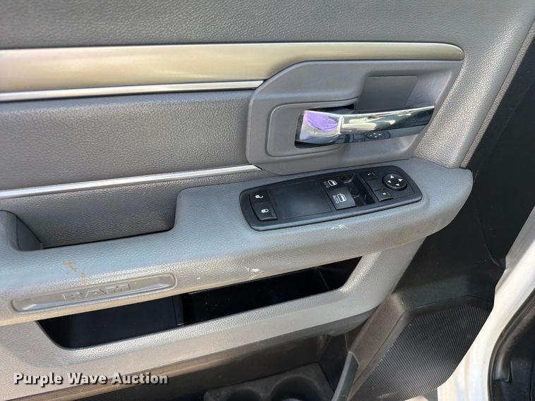 image for item FB4995 2017 RAM 3500 utility bed pickup truck