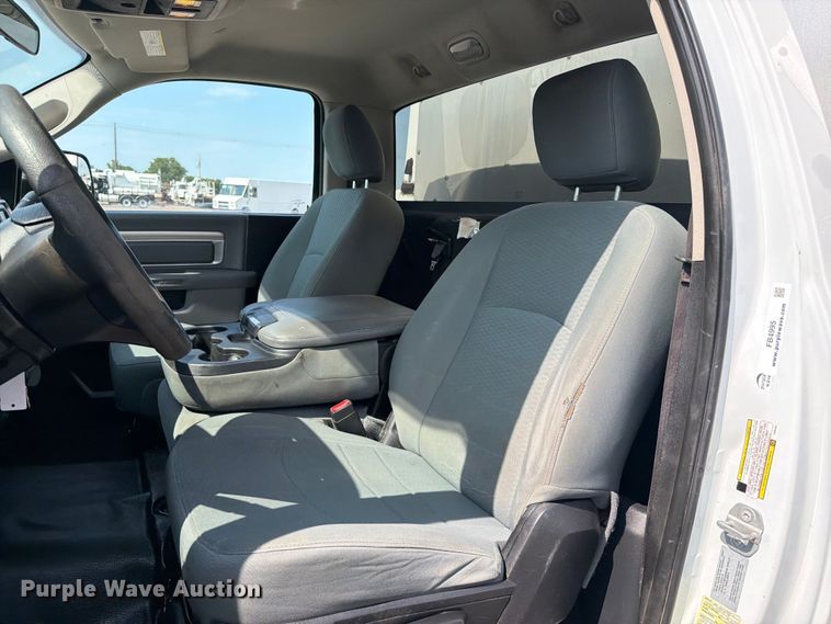 image for item FB4995 2017 RAM 3500 utility bed pickup truck