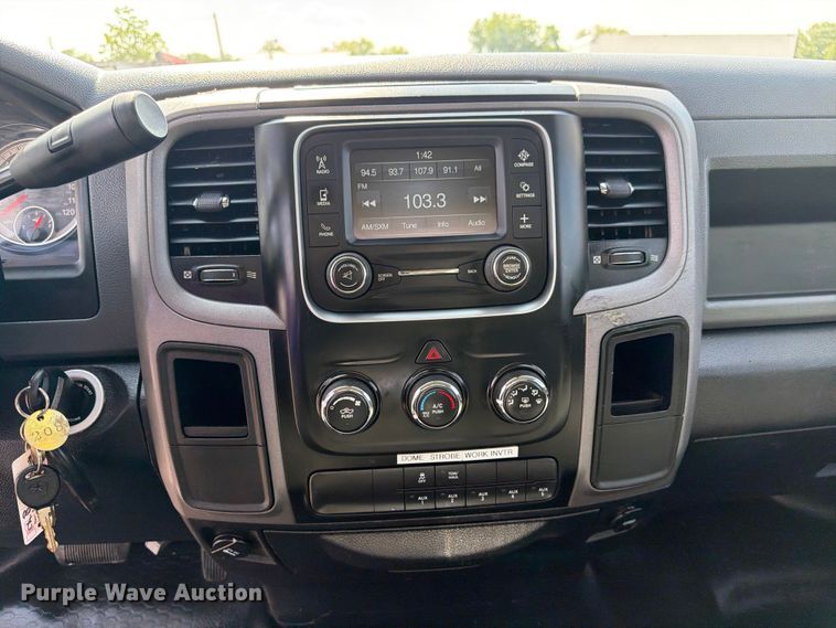 image for item FB4995 2017 RAM 3500 utility bed pickup truck