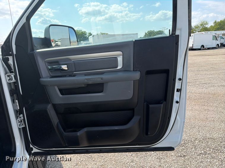image for item FB4995 2017 RAM 3500 utility bed pickup truck