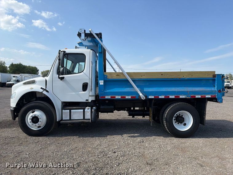 image for item FB4996 2016 Freightliner Business Class M2 dump truck