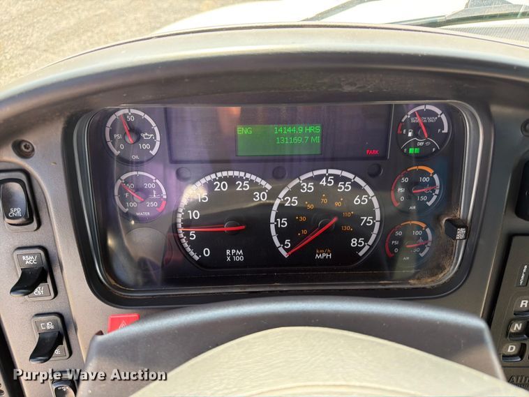 image for item FB4996 2016 Freightliner Business Class M2 dump truck