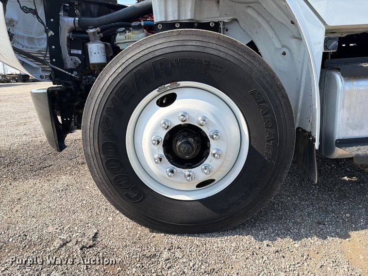 image for item FB4996 2016 Freightliner Business Class M2 dump truck