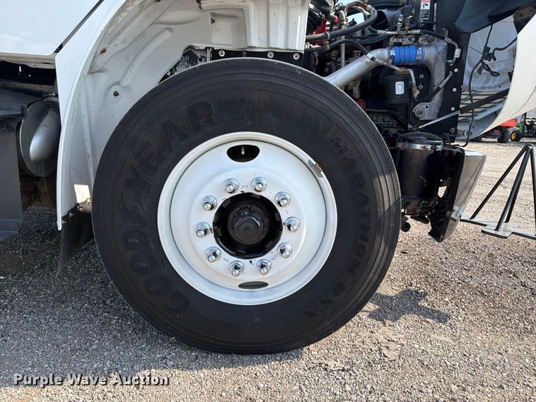image for item FB4996 2016 Freightliner Business Class M2 dump truck