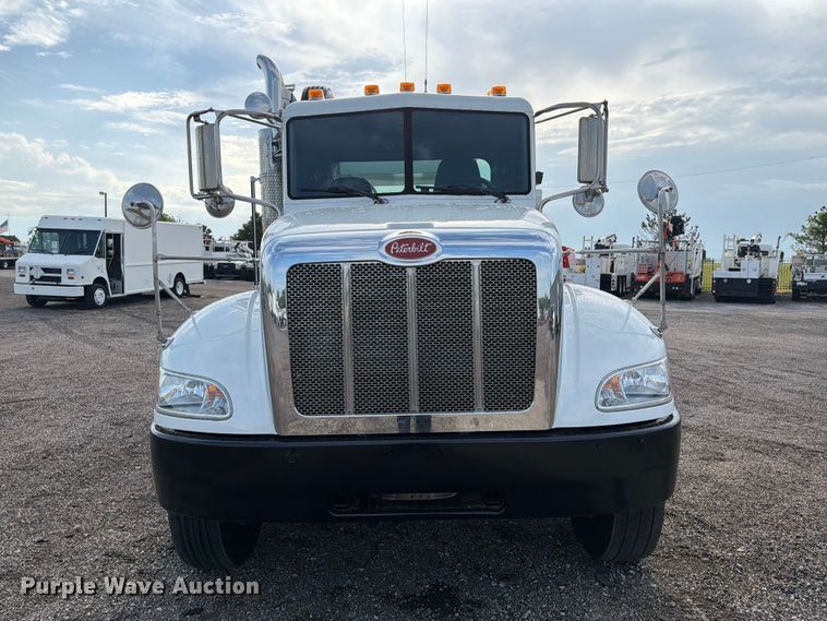 image for item FB4997 2014 Peterbilt 337 utility / service truck