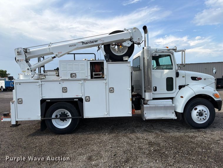 image for item FB4997 2014 Peterbilt 337 utility / service truck