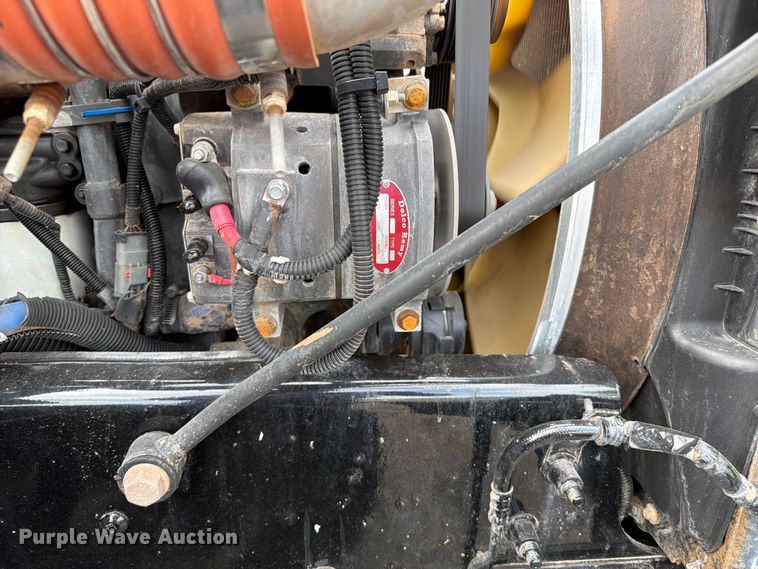 image for item FB4997 2014 Peterbilt 337 utility / service truck
