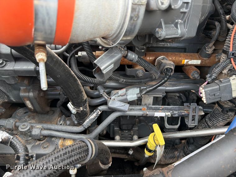 image for item FB4997 2014 Peterbilt 337 utility / service truck
