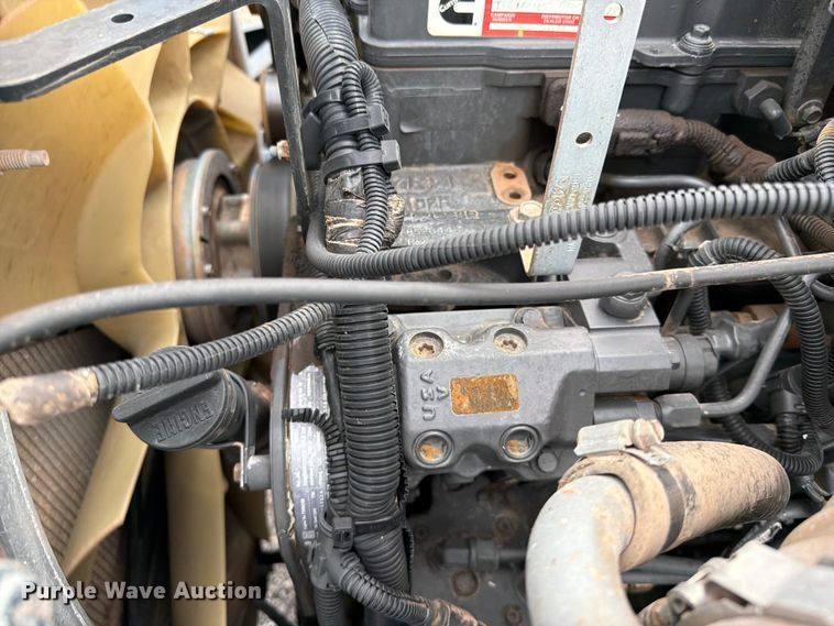 image for item FB4997 2014 Peterbilt 337 utility / service truck
