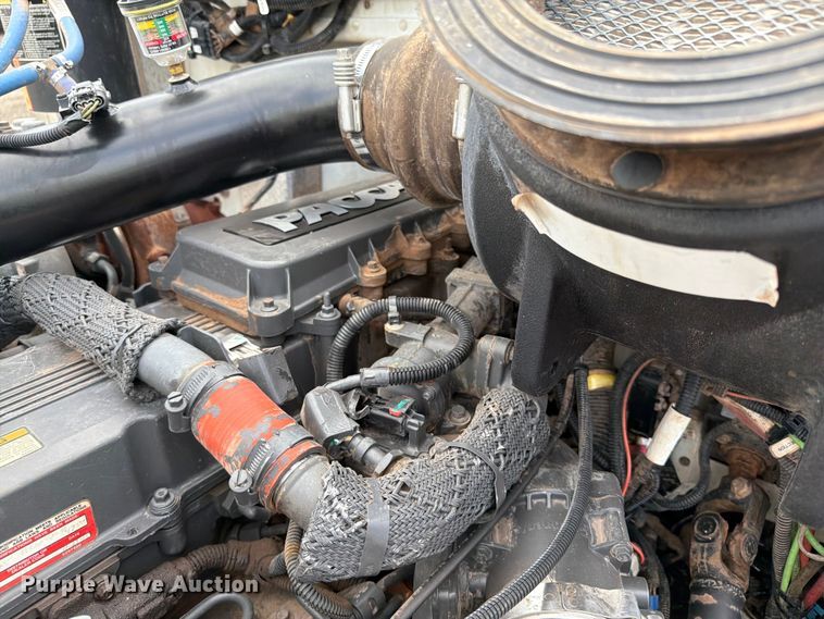 image for item FB4997 2014 Peterbilt 337 utility / service truck