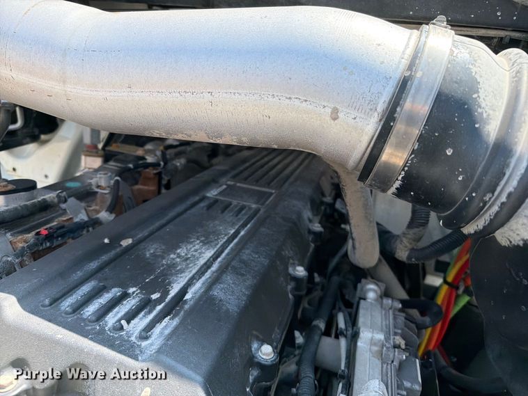 image for item FB4999 2016 International TranStar 8600 toter truck