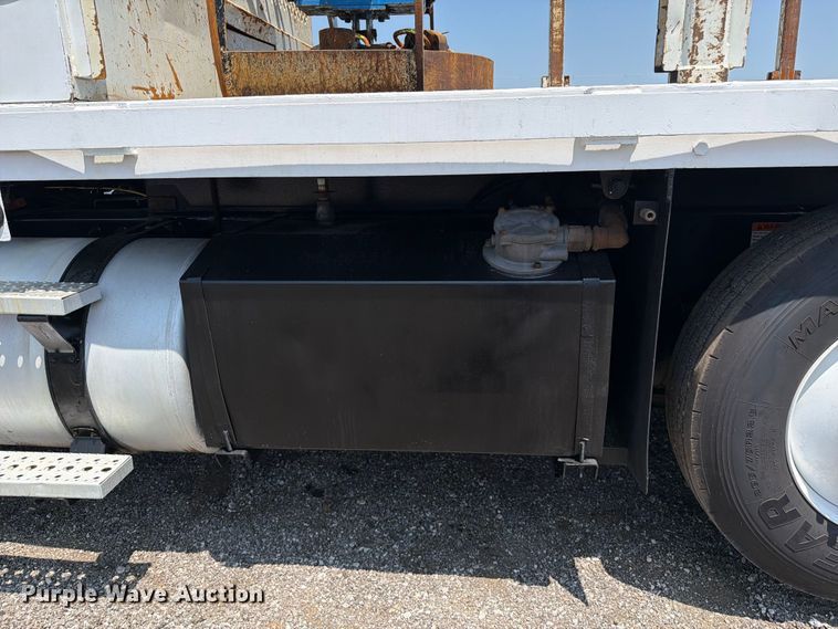image for item FB5000 2010 Freightliner Business Class M2 crane truck