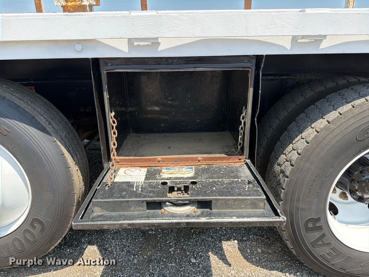 image for item FB5000 2010 Freightliner Business Class M2 crane truck