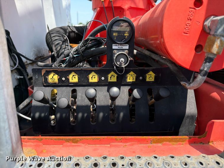 image for item FB5000 2010 Freightliner Business Class M2 crane truck