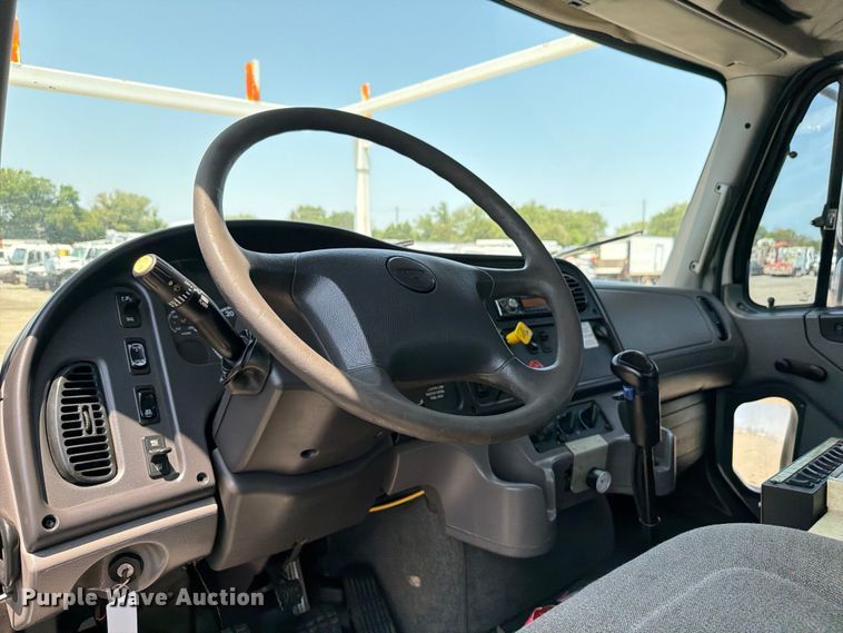 image for item FB5000 2010 Freightliner Business Class M2 crane truck