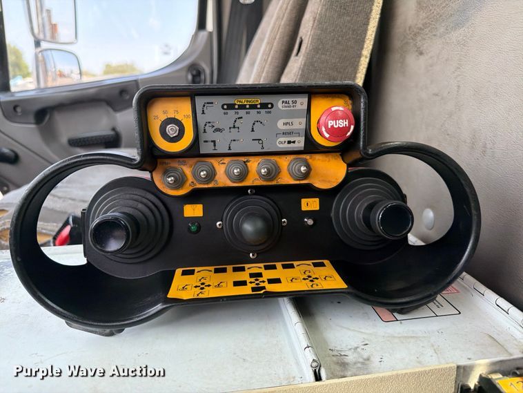 image for item FB5000 2010 Freightliner Business Class M2 crane truck