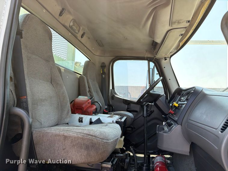 image for item FB5000 2010 Freightliner Business Class M2 crane truck