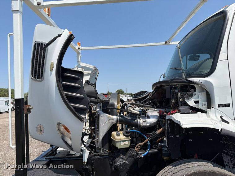 image for item FB5000 2010 Freightliner Business Class M2 crane truck