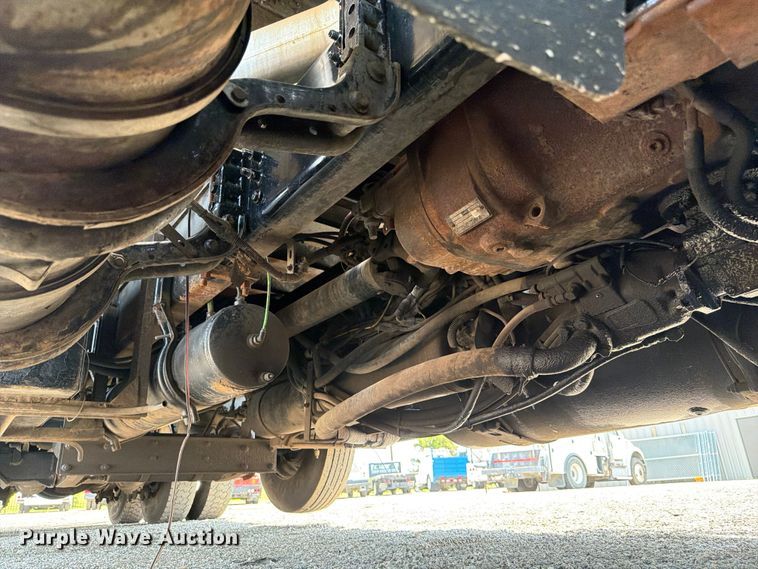 image for item FB5000 2010 Freightliner Business Class M2 crane truck