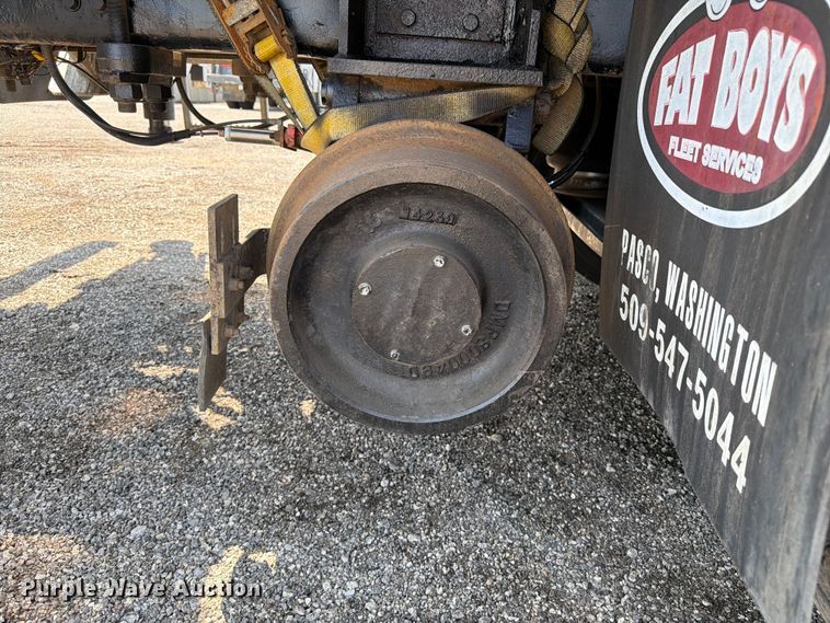 image for item FB5000 2010 Freightliner Business Class M2 crane truck