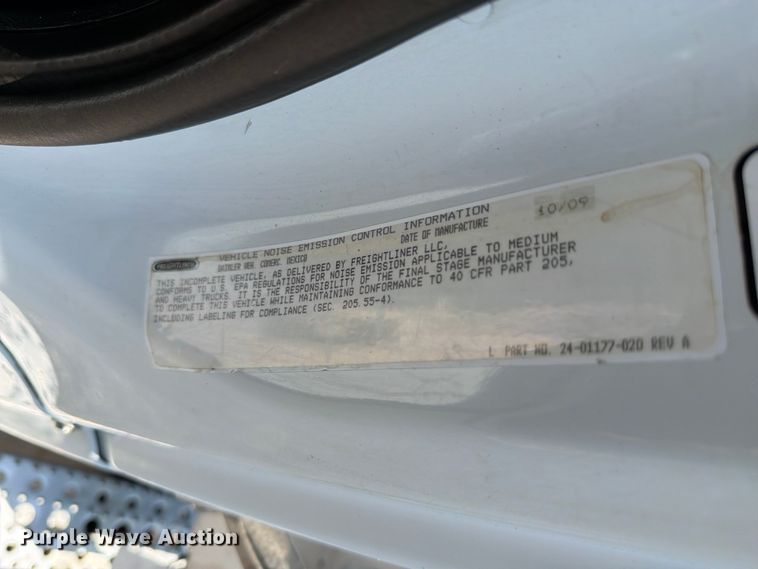 image for item FB5000 2010 Freightliner Business Class M2 crane truck