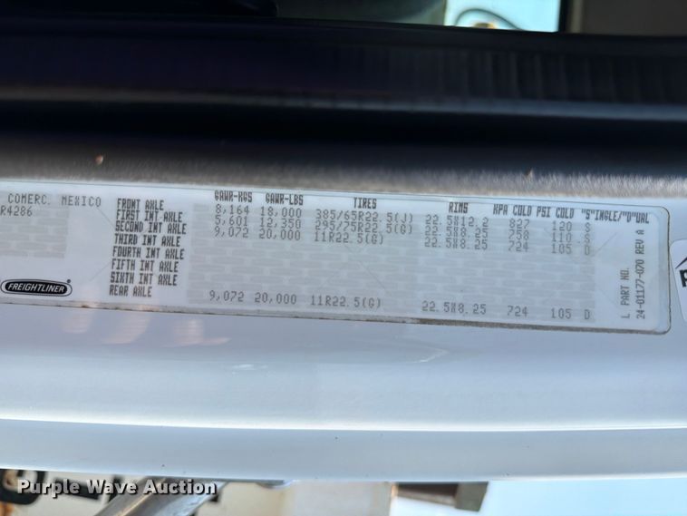 image for item FB5000 2010 Freightliner Business Class M2 crane truck
