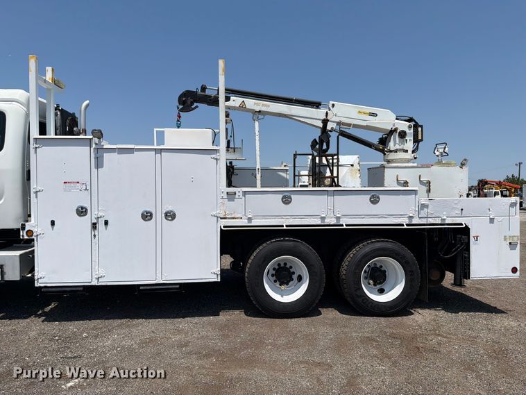 image for item FB5001 2012 Freightliner Business Class M2 crane truck