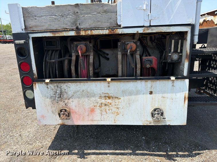 image for item FB5001 2012 Freightliner Business Class M2 crane truck