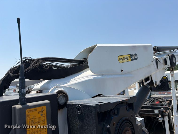 image for item FB5001 2012 Freightliner Business Class M2 crane truck