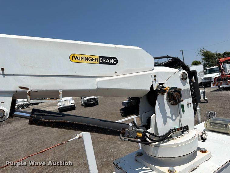 image for item FB5001 2012 Freightliner Business Class M2 crane truck