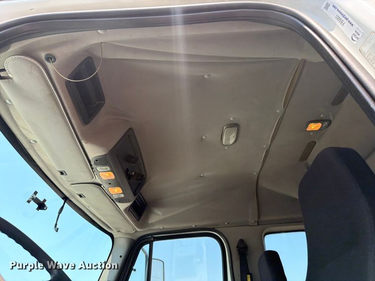 image for item FB5001 2012 Freightliner Business Class M2 crane truck