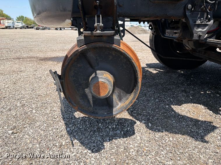 image for item FB5001 2012 Freightliner Business Class M2 crane truck