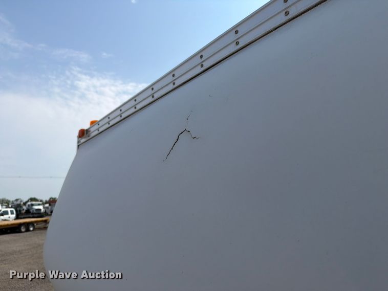 image for item FB5007 2001 Coachcraft Technologies Inc. fiber optic splicing trailer