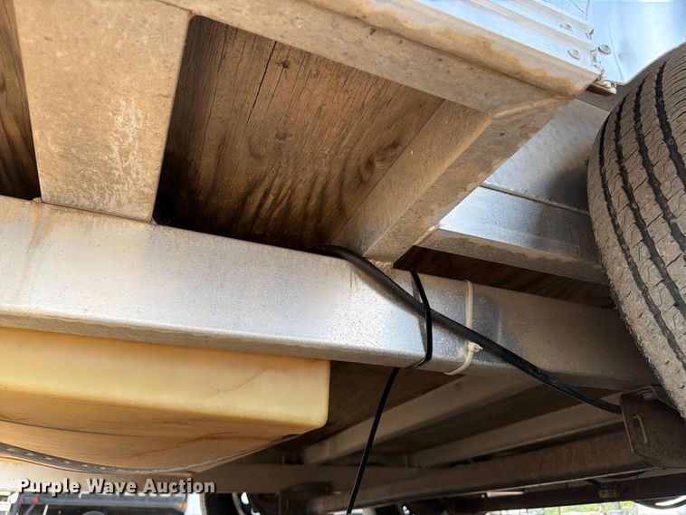 image for item FB5007 2001 Coachcraft Technologies Inc. fiber optic splicing trailer
