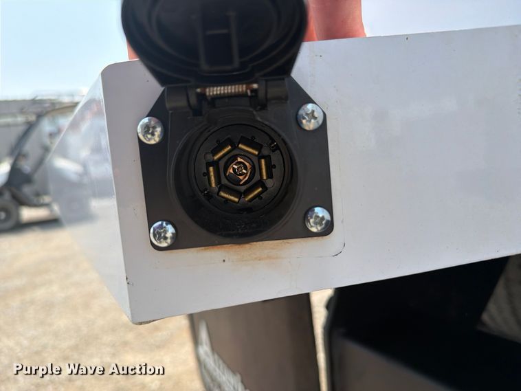 image for item FB5011 2016 RAM 4500 Crew Cab utility / service truck