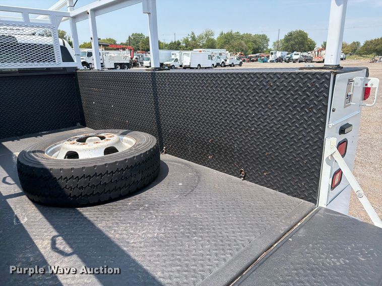 image for item FB5011 2016 RAM 4500 Crew Cab utility / service truck