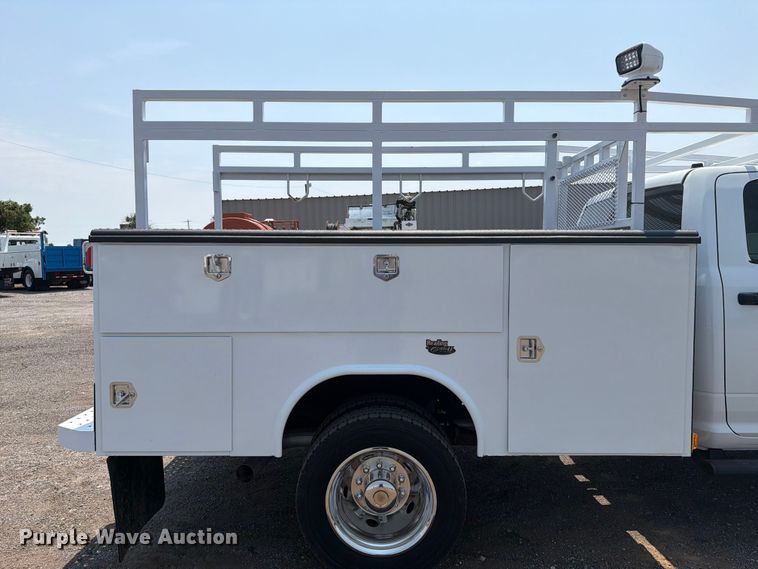 image for item FB5011 2016 RAM 4500 Crew Cab utility / service truck